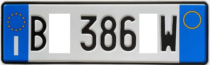 Localizzatore GPS dietro targa auto
